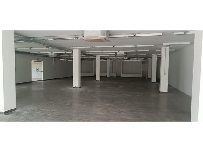 Bodega en arriendo en Salomia, Cali, 477 m² · foto 11 de 18