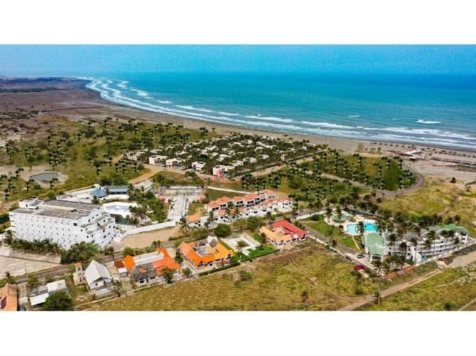 Lote en venta en Crespo, Cartagena, 300 m² · foto 2 de 9