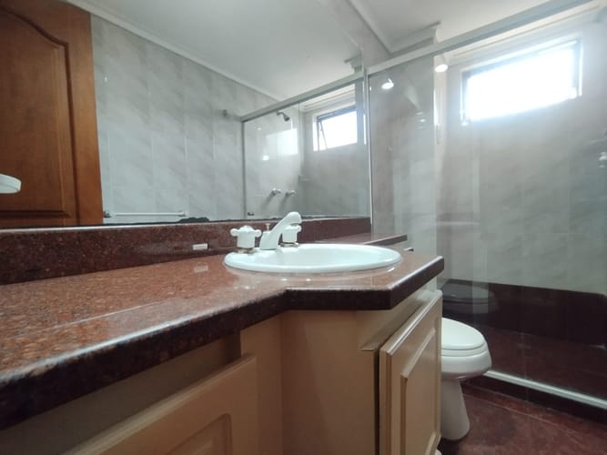 Apartamento de 3 alcobas en arriendo en El Poblado, Medellín, 188 m² · foto 14 de 20
