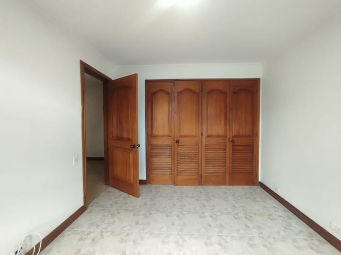 Apartamento de 3 alcobas en arriendo en El Poblado, Medellín, 188 m² · foto 15 de 20