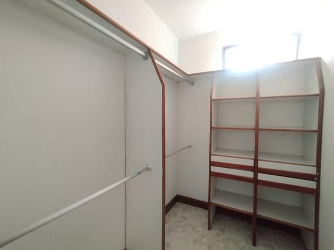 Apartamento de 3 alcobas en arriendo en El Poblado, Medellín, 188 m² · foto 18 de 20