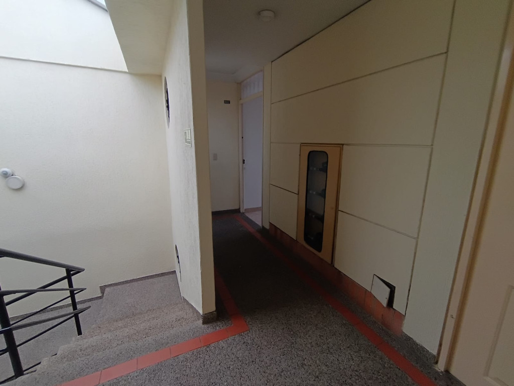 Apartamento en venta en Los Cerezos, Bogotá · foto 6 de 16