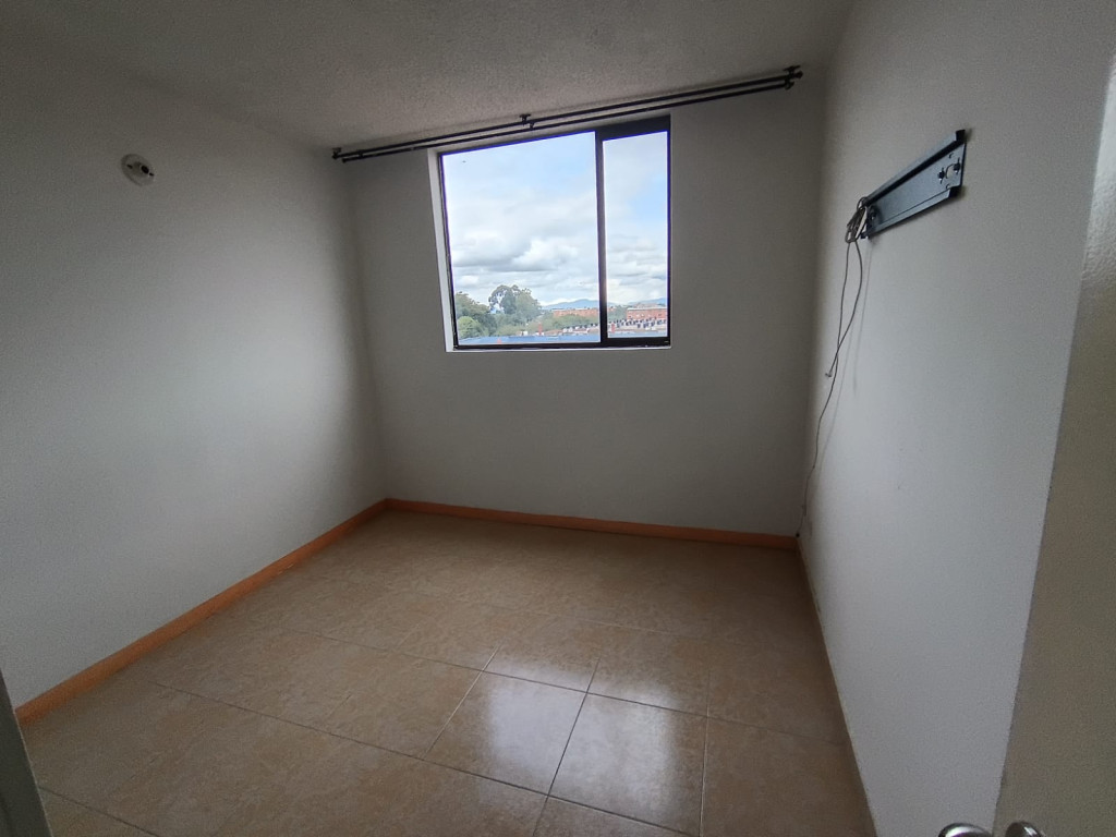 Apartamento en venta en Los Cerezos, Bogotá · foto 14 de 16