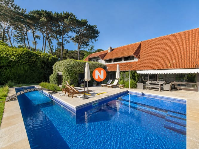 Cómoda Casa de 5 Dormitorios y Piscina Climatizada en Punta del Este · Foto 2