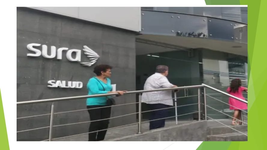 Edificio en venta en Laureles, Medellín, 1300 m² · foto 2 de 6