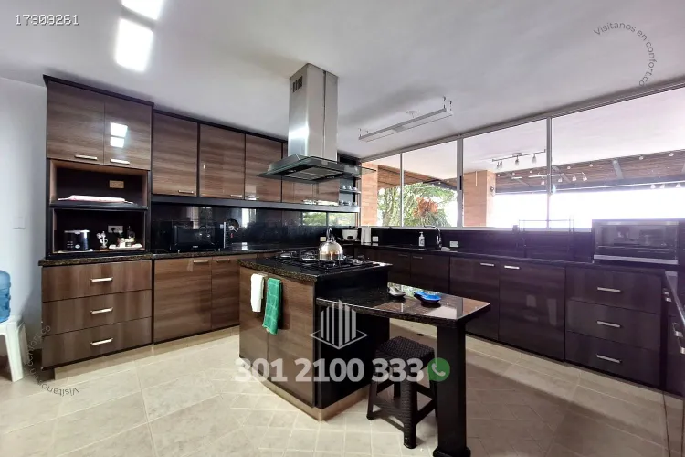 Casa de 5 alcobas en venta en Las Palmas, Medellín, 450 m² · foto 7 de 24