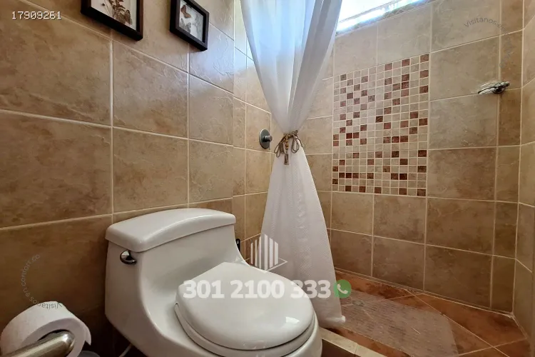 Casa de 5 alcobas en venta en Las Palmas, Medellín, 450 m² · foto 12 de 24