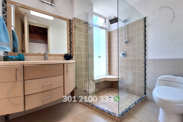 Casa de 5 alcobas en venta en Las Palmas, Medellín, 450 m² · foto 17 de 24