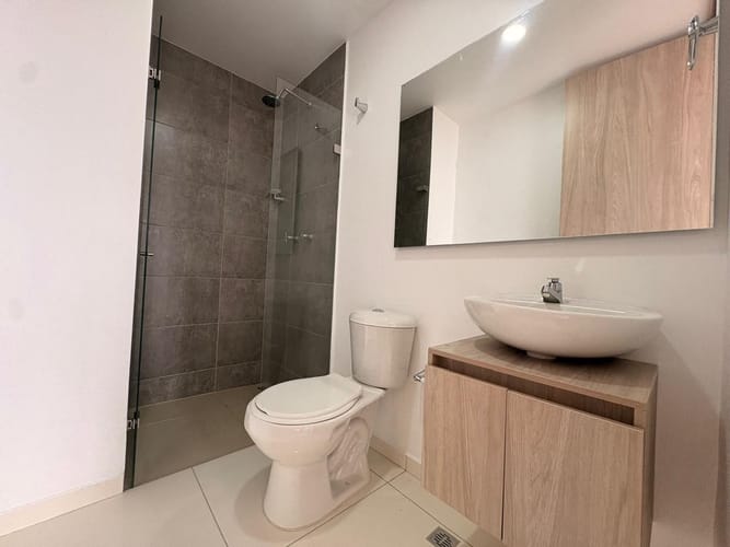Apartamento de 2 alcobas en venta en La Doctora, Sabaneta, 65 m² · foto 13 de 14