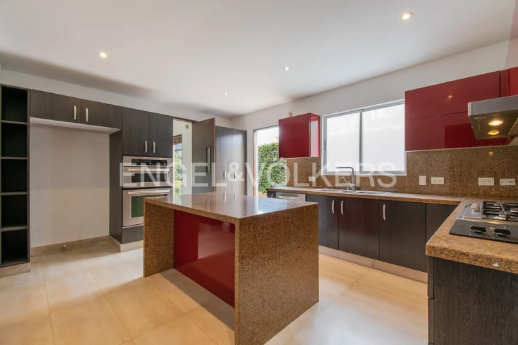Casa de 4 alcobas en venta en Portales De Chia, Chía, 396 m² · foto 5 de 20
