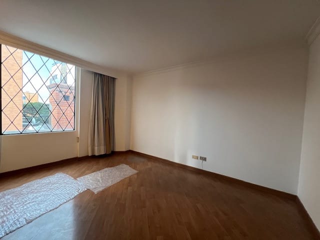 Apartamento de 3 alcobas en venta en Chico Norte, Bogotá, 223 m² · foto 17 de 24