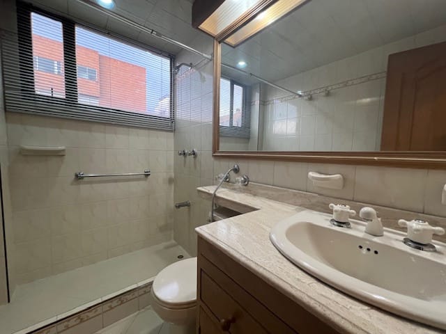 Apartamento de 3 alcobas en venta en Chico Norte, Bogotá, 223 m² · foto 21 de 24