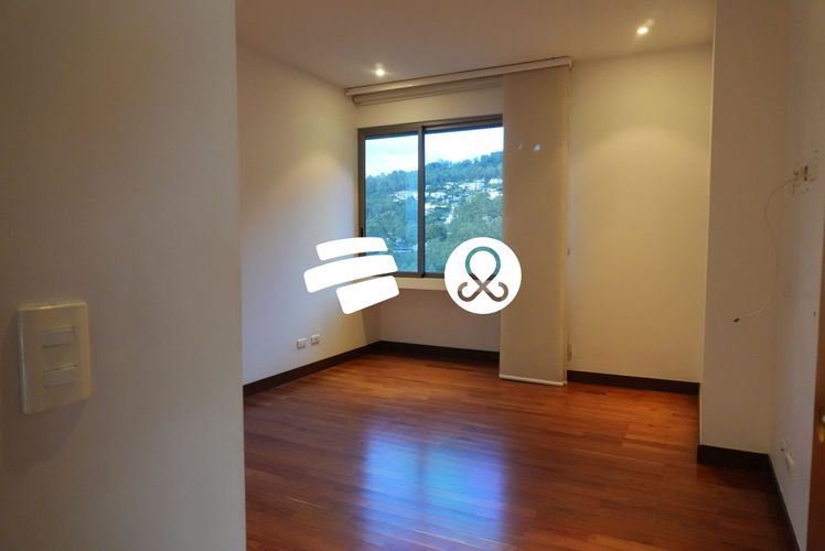 Apartamento de 4 alcobas en venta en Altos Del Poblado, Medellín, 229 m² · foto 14 de 24