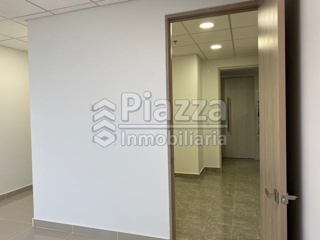 Consultorio en arriendo en Conjunto Residencial Villa Campestre, Barranquilla, 33 m² · foto 8 de 24