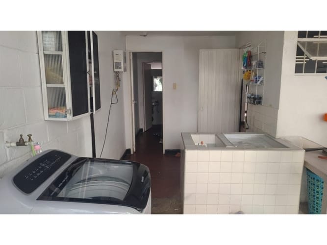 Casa de 5 alcobas en venta en San Alonso, Bucaramanga, 151 m² · foto 6 de 10