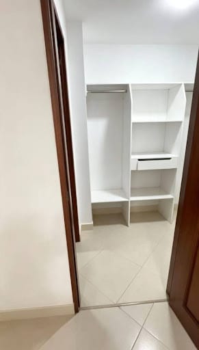 Apartamento de 4 alcobas en arriendo en Laureles, Medellín, 130 m² · foto 10 de 15