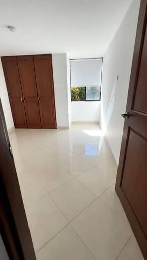 Apartamento de 4 alcobas en arriendo en Laureles, Medellín, 130 m² · foto 11 de 15