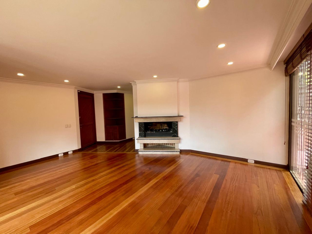 Apartamento en venta en Chicó Alto, Bogotá · foto 3 de 24