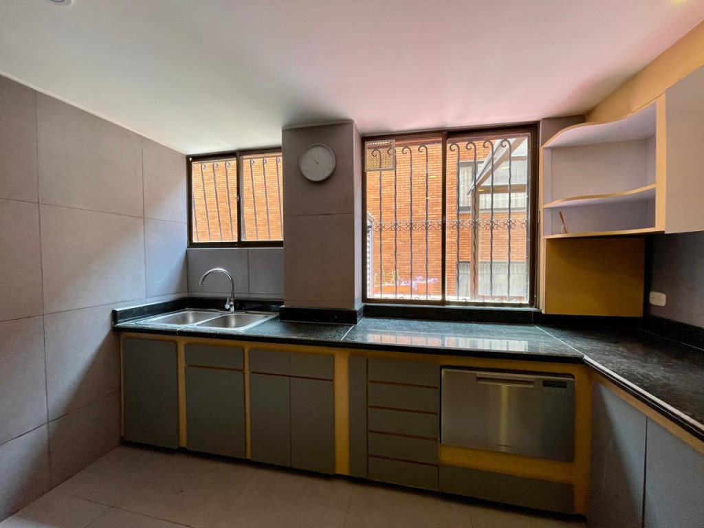 Apartamento en venta en Chicó Alto, Bogotá · foto 7 de 24