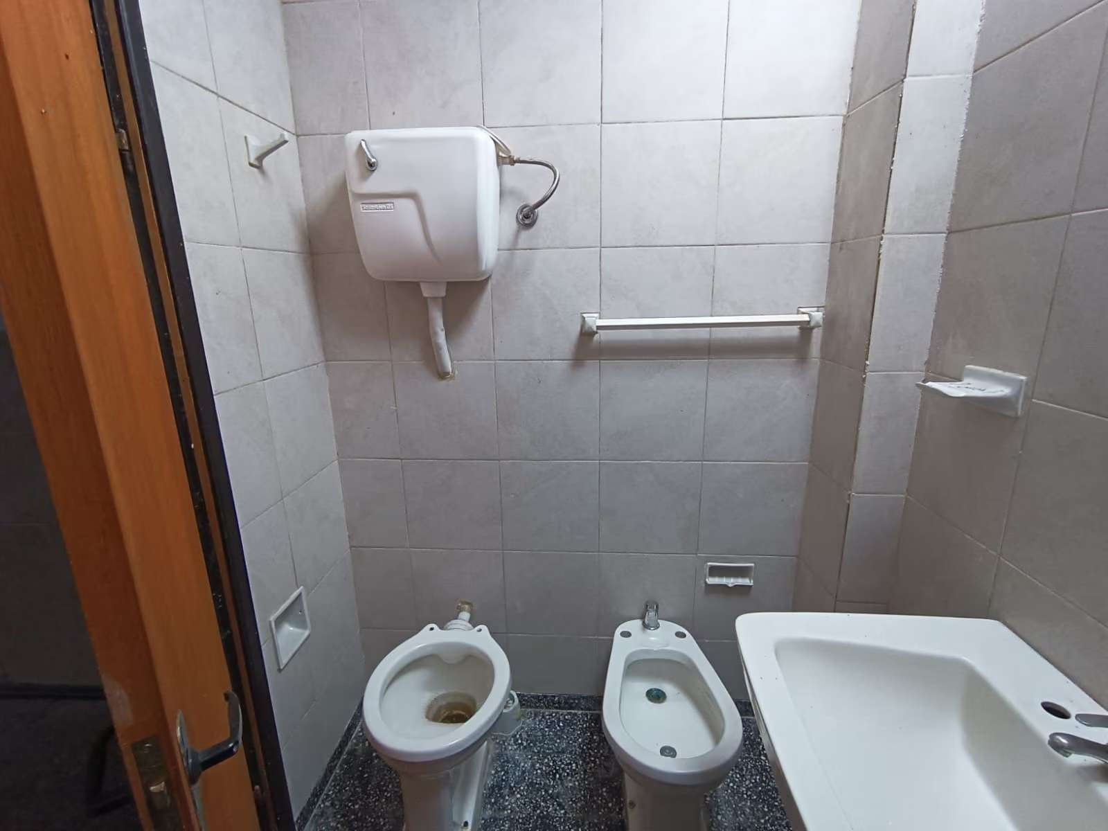 ALQUILER DE APARTAMENTO DE 2 DORMITORIOS, SIN GASTOS COMUNES, EN NUEVO PARIS · Foto 8