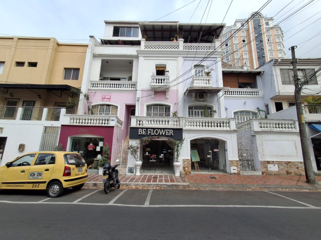 Casa en Arriendo en Granada, Cali en Cali, de Uribienes