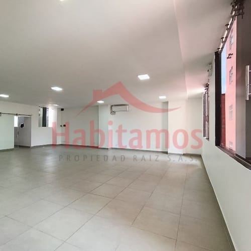 Local en arriendo en Suramericana, Medellín, 100 m² · foto 2 de 5