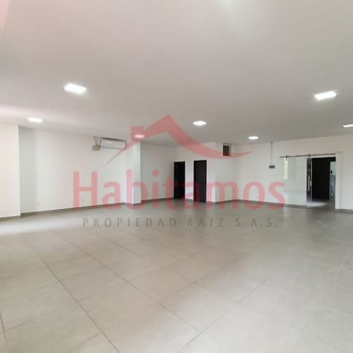 Local en arriendo en Suramericana, Medellín, 100 m² · foto 3 de 5