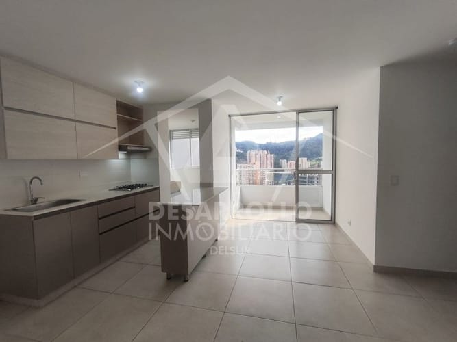Apartamento de 3 alcobas en arriendo en Loma De La Doctora, Sabaneta, 75 m² · foto 9 de 19