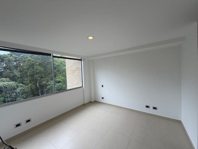 Apartaestudio en venta en Los Balsos, Medellín, 56 m² · foto 5 de 10