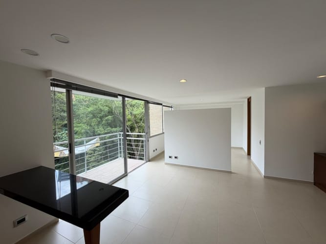 Apartaestudio en venta en Los Balsos, Medellín, 56 m² · foto 7 de 10
