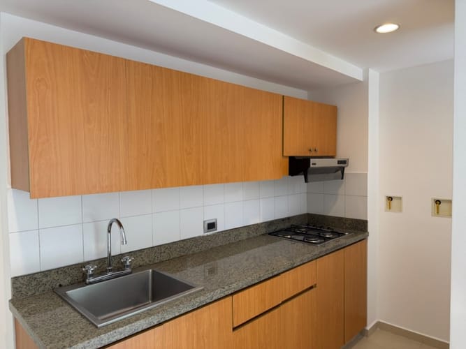 Apartaestudio en venta en Los Balsos, Medellín, 56 m² · foto 8 de 10
