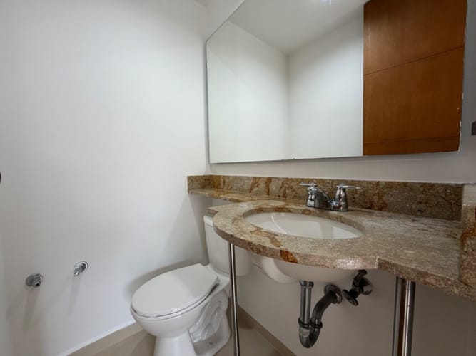 Apartaestudio en venta en Los Balsos, Medellín, 56 m² · foto 9 de 10
