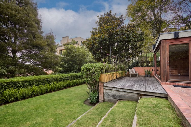 Casa de 4 alcobas en venta en Los Rosales, Bogotá, 591 m² · foto 3 de 20