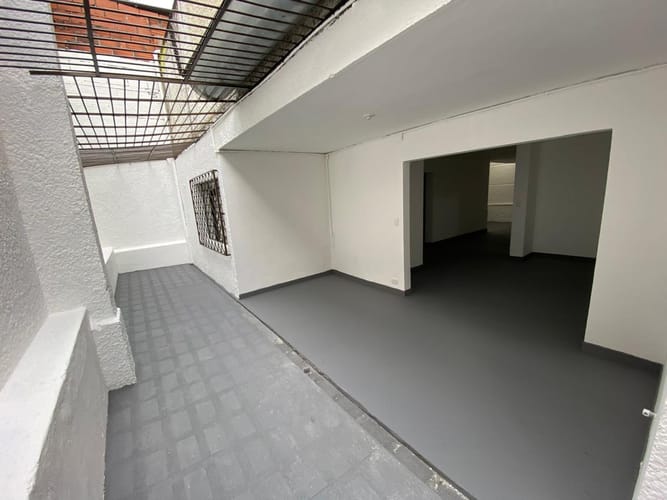 Local en venta en Laureles, Medellín, 211 m² · foto 5 de 23