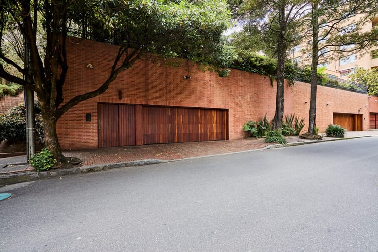 Casa de 4 alcobas en venta en Los Rosales, Bogotá, 591 m² · foto 20 de 20