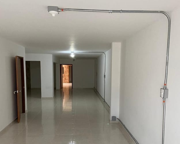Local en venta en Laureles, Medellín, 211 m² · foto 12 de 23