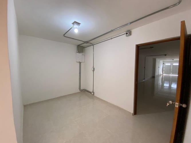 Local en venta en Laureles, Medellín, 211 m² · foto 18 de 23