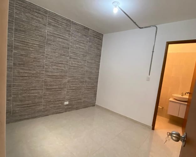 Local en venta en Laureles, Medellín, 211 m² · foto 19 de 23