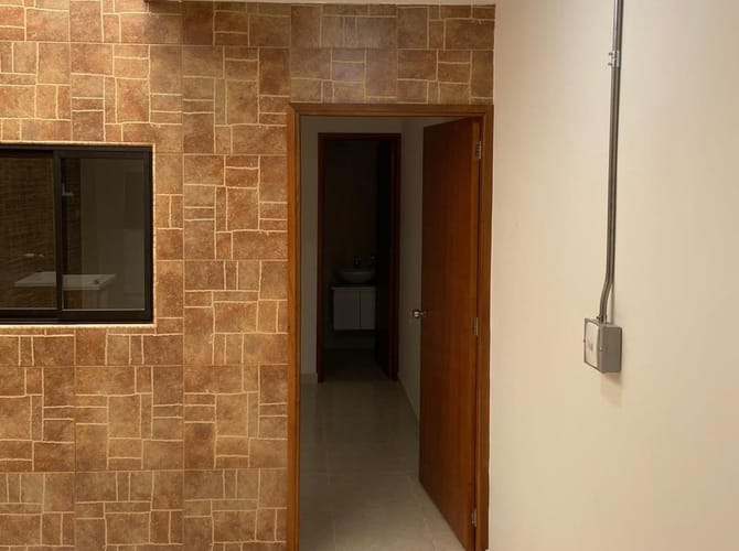 Local en venta en Laureles, Medellín, 211 m² · foto 22 de 23