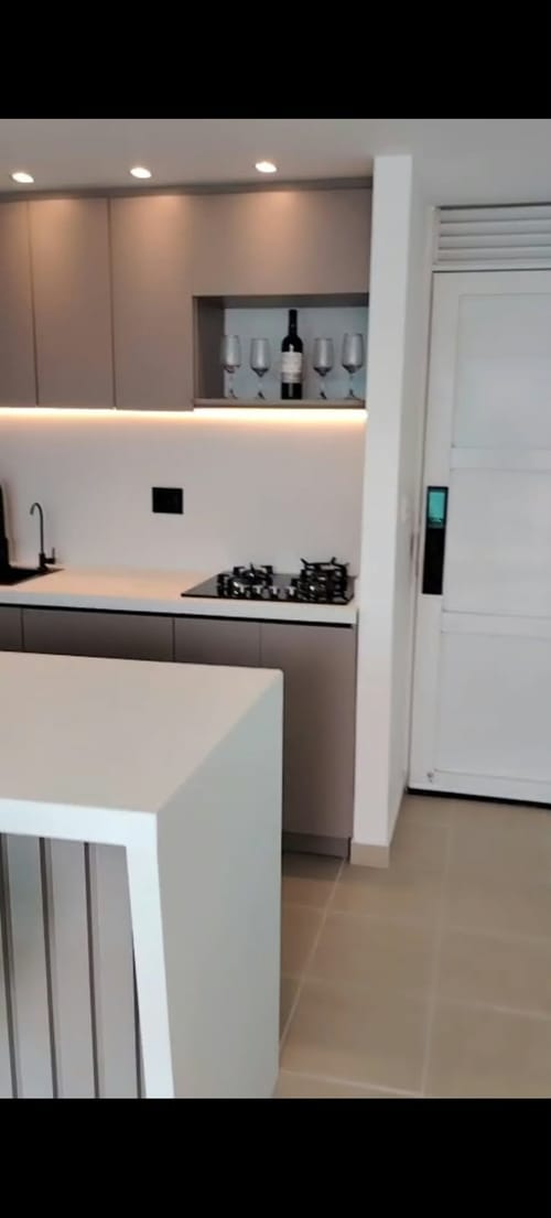 Apartamento de 2 alcobas en venta en San Diego, Ibagué, 53 m² · foto 2 de 14