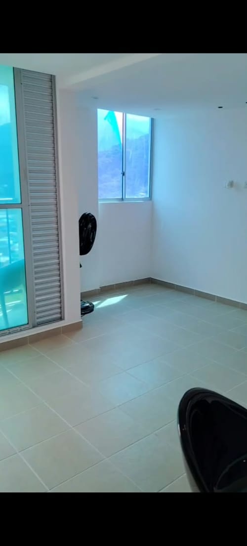 Apartamento de 2 alcobas en venta en San Diego, Ibagué, 53 m² · foto 3 de 14
