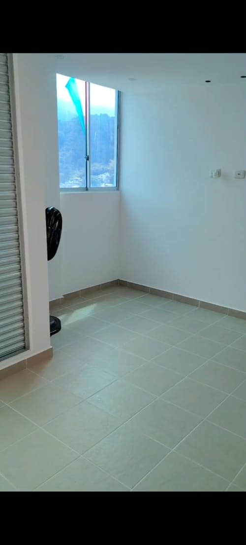 Apartamento de 2 alcobas en venta en San Diego, Ibagué, 53 m² · foto 6 de 14