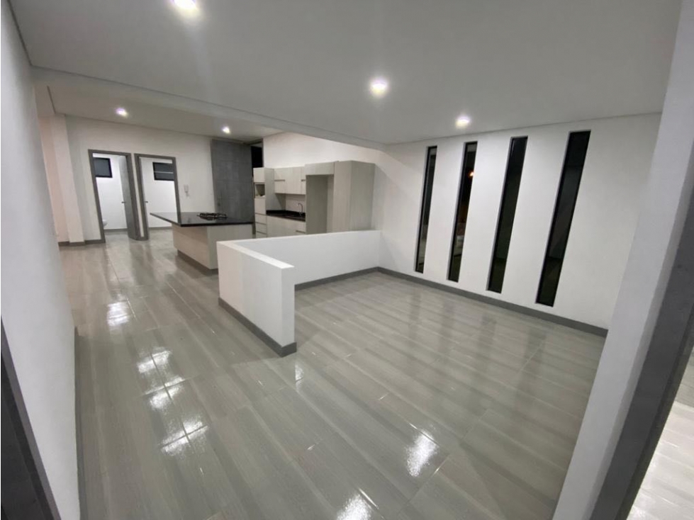 2BR House in Aeropuerto (220 m²) - 4