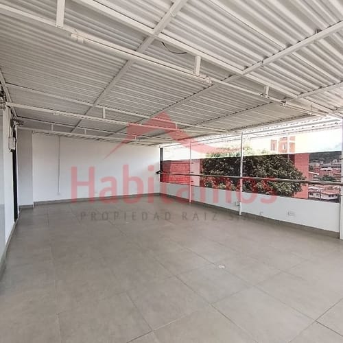Local en arriendo en Suramericana, Medellín, 50 m² · foto 2 de 3