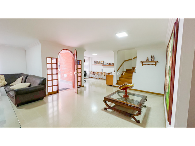 Casa de 6 alcobas en venta en Quintas Del Sol De La Mota, Medellín, 195 m² · foto 4 de 12