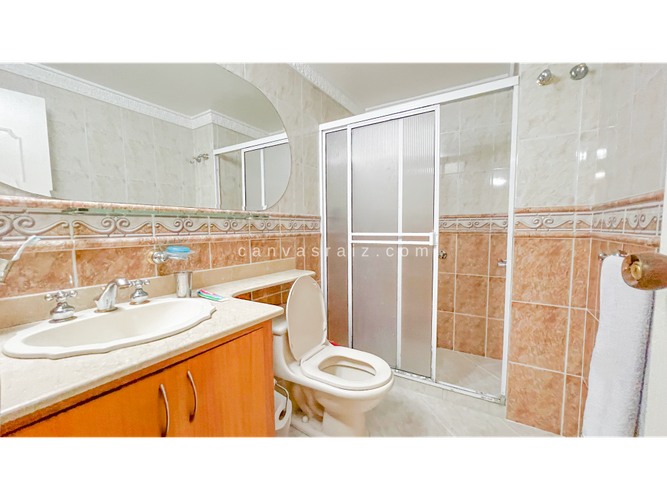 Casa de 6 alcobas en venta en Quintas Del Sol De La Mota, Medellín, 195 m² · foto 9 de 12