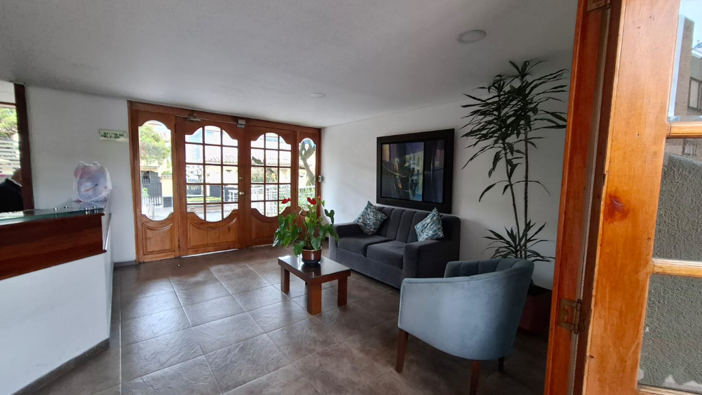 Apartamento en venta en Cedritos, Bogotá · foto 3 de 19