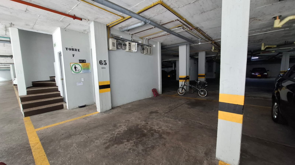 Apartamento en venta en Cedritos, Bogotá · foto 18 de 19