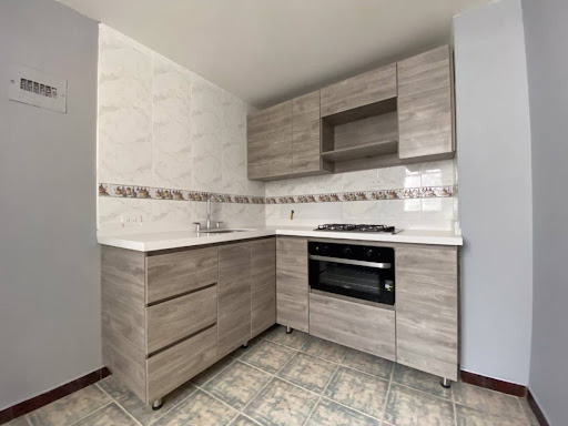 Apartamento en arriendo en Obrero, Envigado · foto 3 de 13