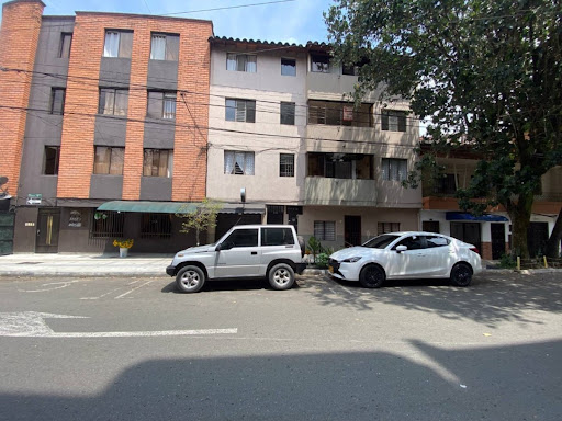 Apartamento en arriendo en Obrero, Envigado · foto 12 de 13